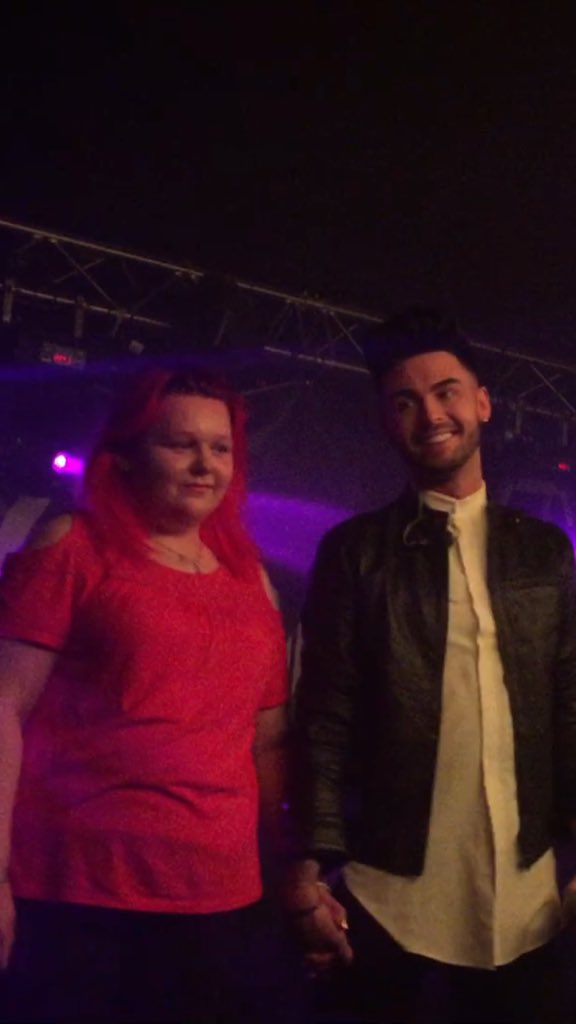 EmilyHewitt12's tweet photo. "Baby You Amaze Me" thank you @JaymiUJWorld for picking me as your Amaze Me Girl tonight ❤🎶 #UnionJTour https://t.co/2GKVRlSXff