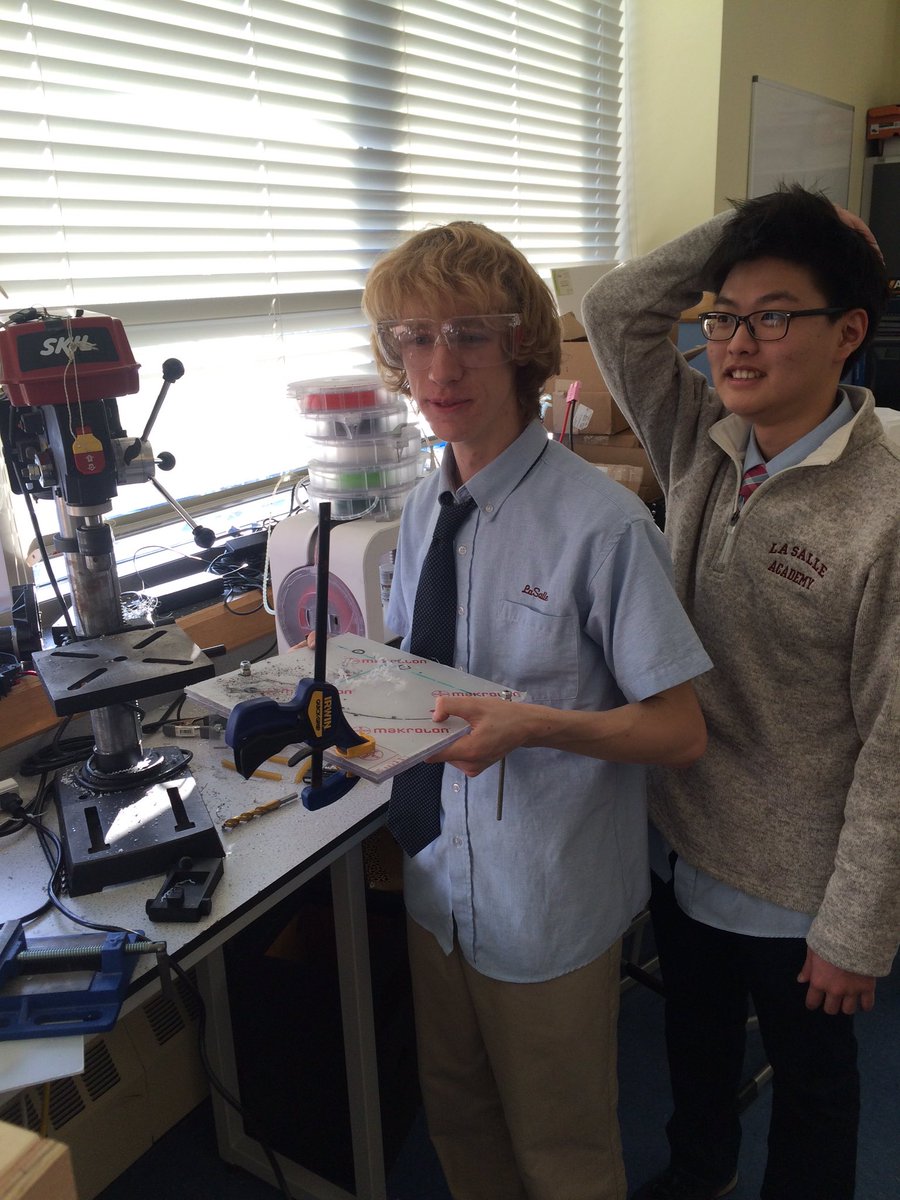 RamBotsLSA's tweet image. Things don&apos;t always go as planned. #FRC #omgrobots