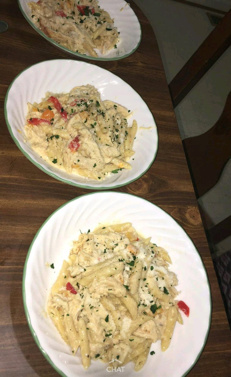 carlaay_ann's tweet photo. Slow Cooker Cajun Chicken Alfredo and Oreogasm Ice Cream tonight on #CookingWithCarly on my snapchat: carlaayann16 https://t.co/RbT60jidlQ