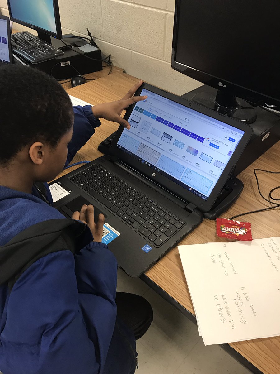 TechConnectRVA's tweet photo. #TechConnectRVA @lmbmsrva diligently researching tech related career options #excitedtolearn #ourfuture #goals @NextUpRVA https://t.co/7Vh2Tr6V4g