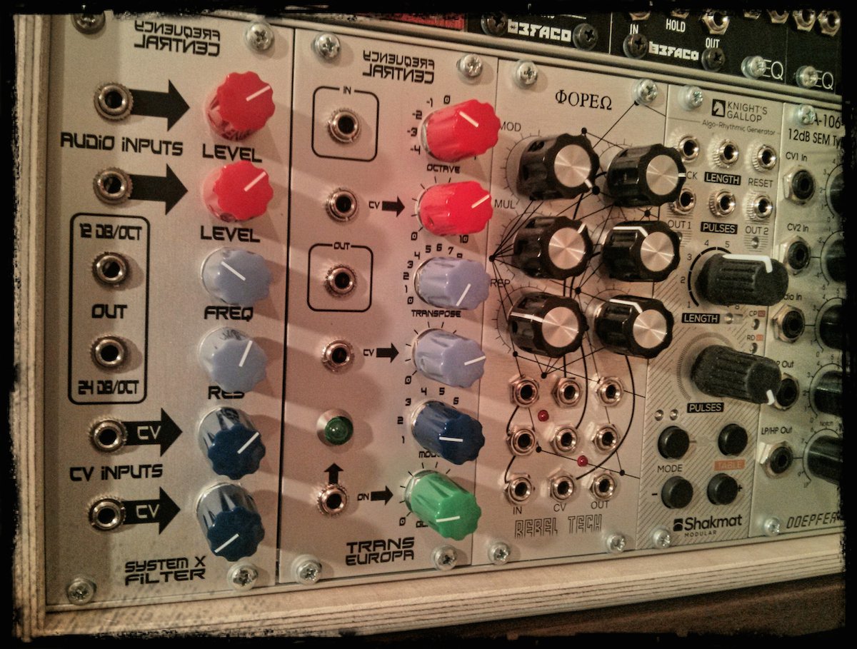 apolakipso's tweet photo. The very, very dishonest press doesn't want to report how many #FrequencyCentral modules I've built last week. #eurorack #synthdiy https://t.co/E0MUmtxEl1