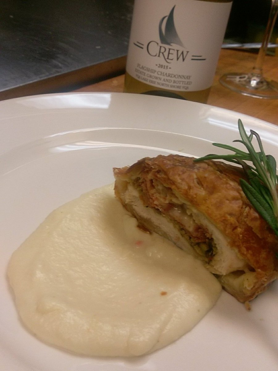 3rd course Chicken Wellington cauliflower puree #the wine next door <a href="/CREWinery/">Colchester Ridge</a>