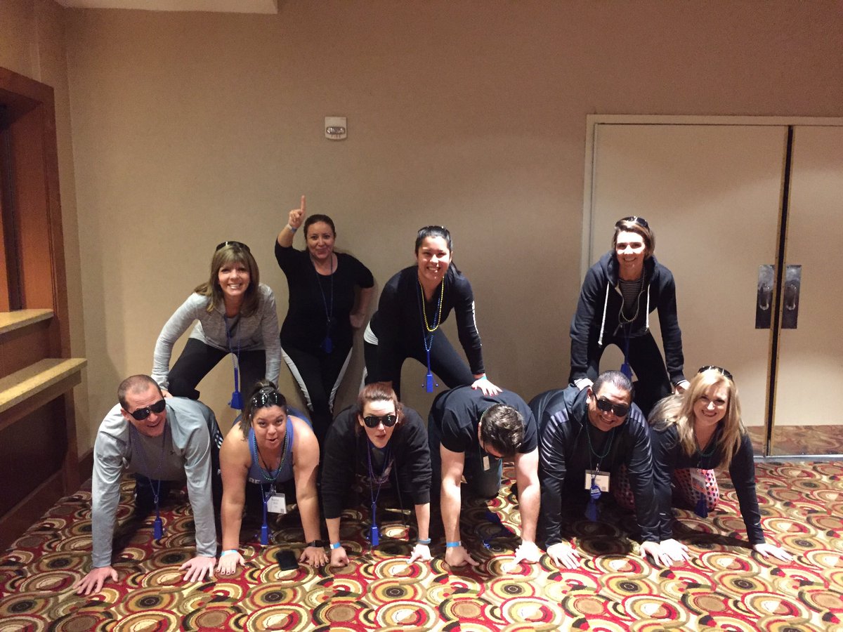 amurryfox's tweet photo. Team 20 shades of black and blue bringing the pain to you. Best company ever. #employbridge https://t.co/ZNvmteTt2A