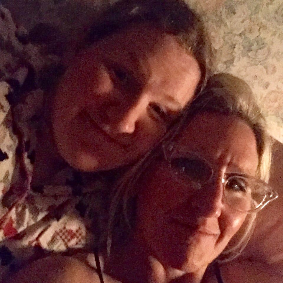 KettlebellBFF's tweet image. #girlscuddlenight #ughhhtherain #maketherainstop