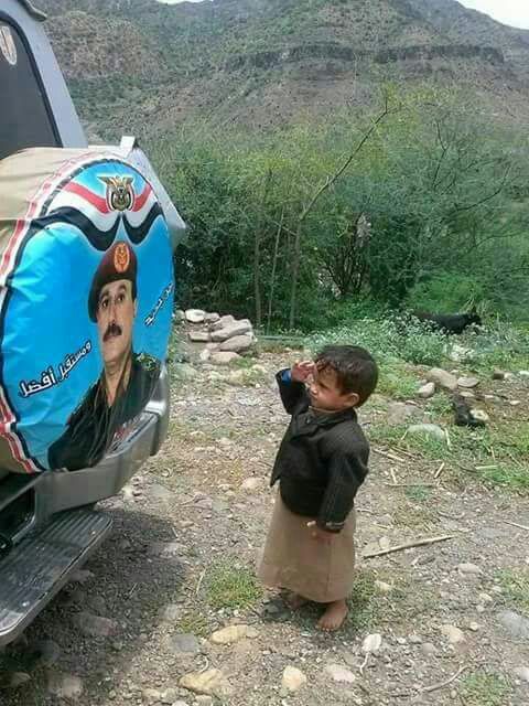 هكذا اشبال اليمن كماعهدناهم وخبهم للزعيم الصالح حفظه الله ورعاه.