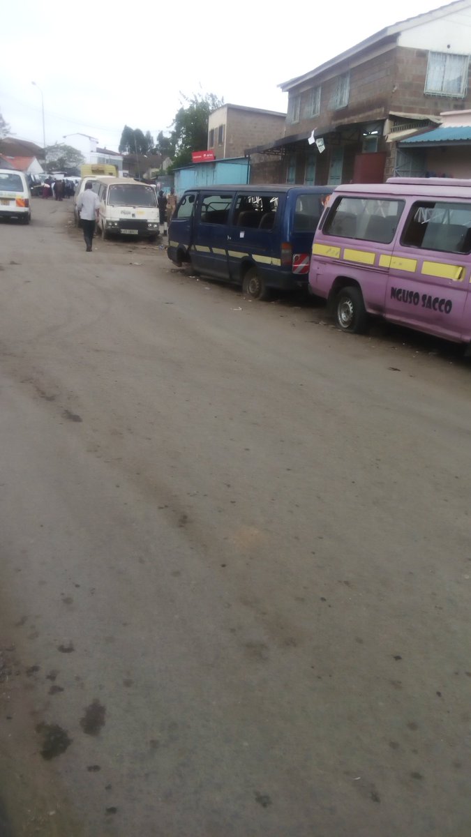 @JamesMacharia_ <a href="/TransportKE/">Ministry of Roads and Transport | Kenya</a> <a href="/ntsa_kenya/">NTSA KENYA</a> <a href="/MyGovKe/">MyGov.</a> A repair garage has blocked 1 lane of mbagathi rd from magiwa,Nairobi. Kindly assist.