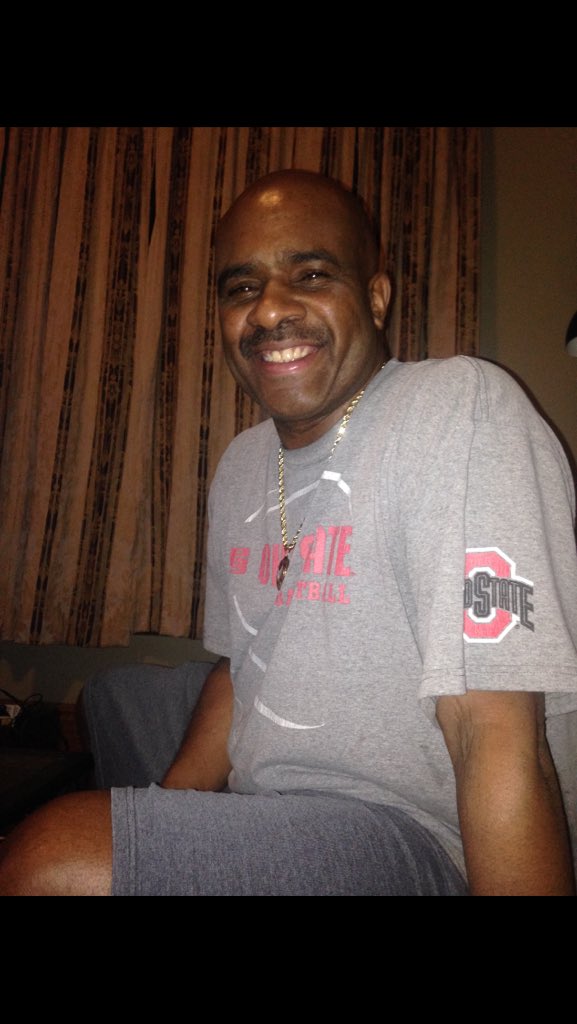 Charlieee67's tweet image. The Best Husband Award @Vincemb69