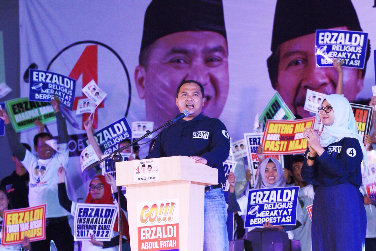 bangerzaldi's tweet photo. Membanjiri Gelanggan Olahraga Sahabudin, kami hendak merapatkan barisan utk menyukseskan pemilu tgl 15 feb nanti. Ayo bangun pemilu bersih! https://t.co/SNIYxmPk6t