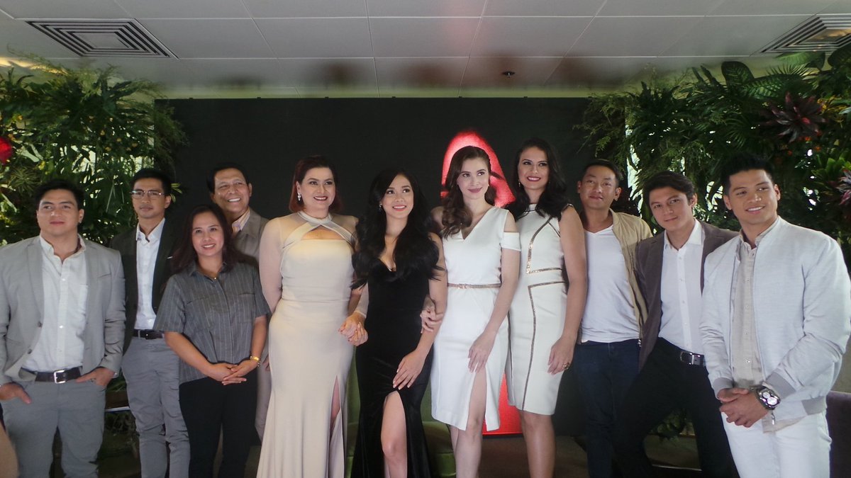 rejjisheart's tweet photo. The Wildflower Cast. #bloggerxrejjisheart #astigdotph #rsbdramaunit #wildflower #wildflowergrandmedialaunch @rsbdramaunit @dprincessmaja https://t.co/v7q7ml1gp1