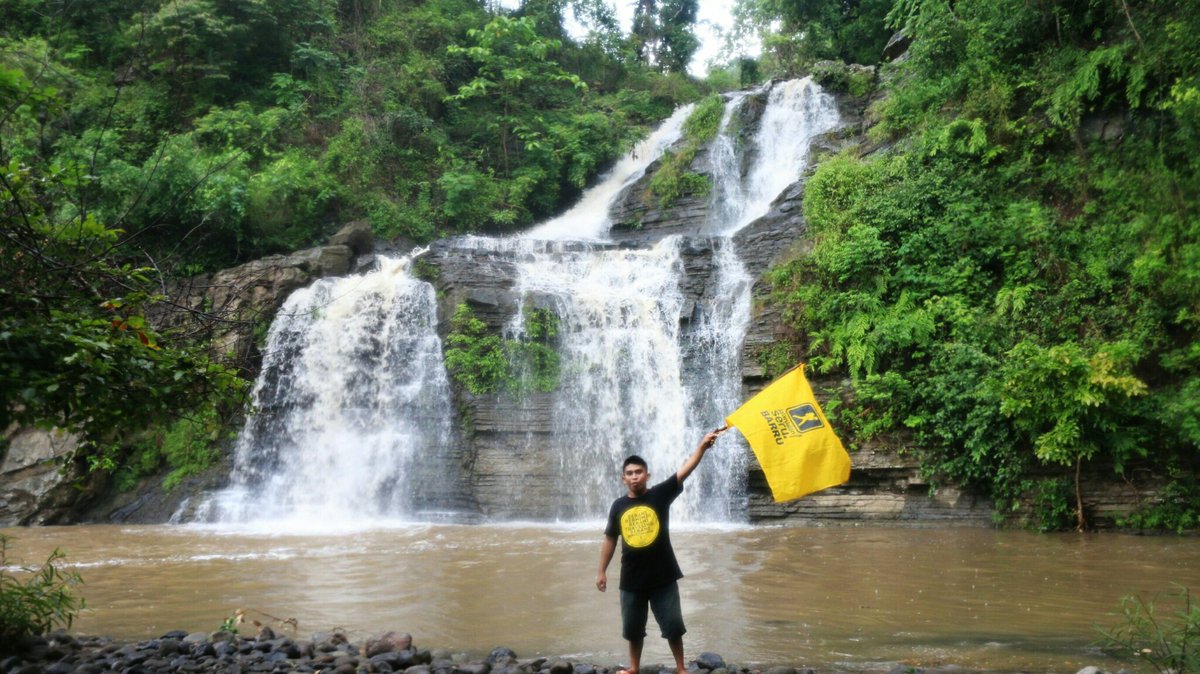 Jalan2Seru_BRU's tweet photo. Ayo ke sini,
Mabuannge Waterfall, Barru
📷 @Arufti 
#xplorindonesia #anugrahpesonaindonesia #wisataterpopulerindonesia #explorethediversity https://t.co/Lsqp6wsB5a