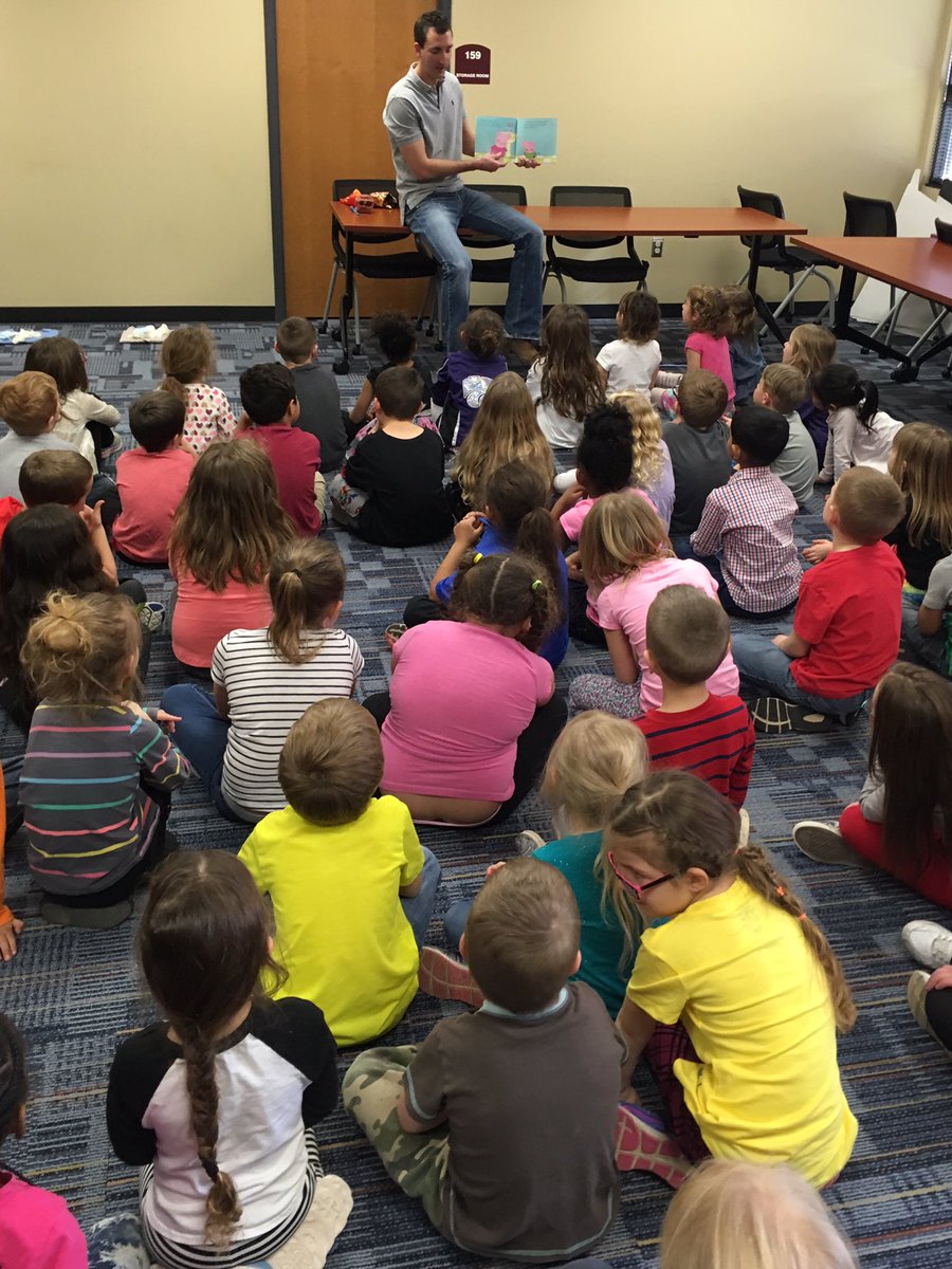 doc_ksu's tweet photo. Dental learning with kindergarteners at Union Valley #beexceptional #UVlearn https://t.co/e1BuoWpw1F