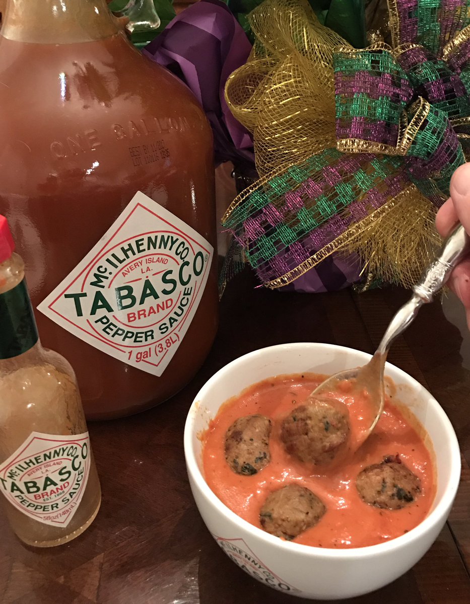 CoachConstant's tweet photo. Tabasco Tomato Basil Mozzarella Meatball Super Bowl Soup!@TABASCO #GameChangerContest https://t.co/LijvGZbaQD