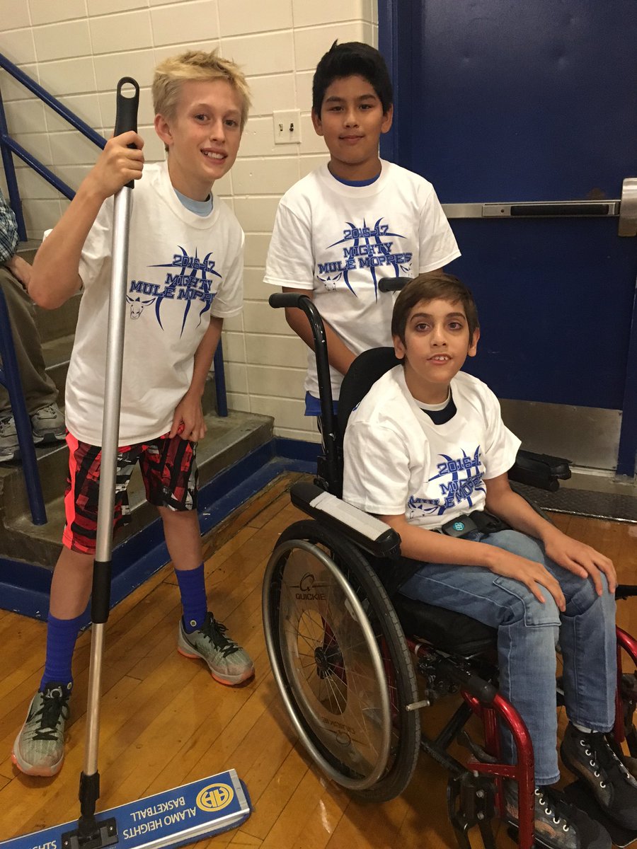 Woodridge Mule Moppers at the AH Basketball game!!  Heights wins.  <a href="/AHISD/">Alamo Heights ISD</a> <a href="/WoodridgeElem/">Woodridge</a>