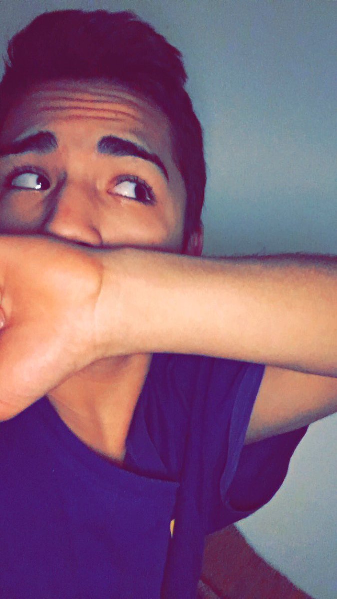 NeilAtwoodvlogs's tweet photo. "Sometimes you just gotta live life by the way it goes" 😇😊 https://t.co/oBqdGcnhKA