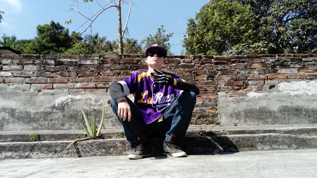 ZProzzer's tweet photo. Aqui Ando Lokos 
19-20 Represent 
VeracruzRepresent https://t.co/zicNrdzSBw
