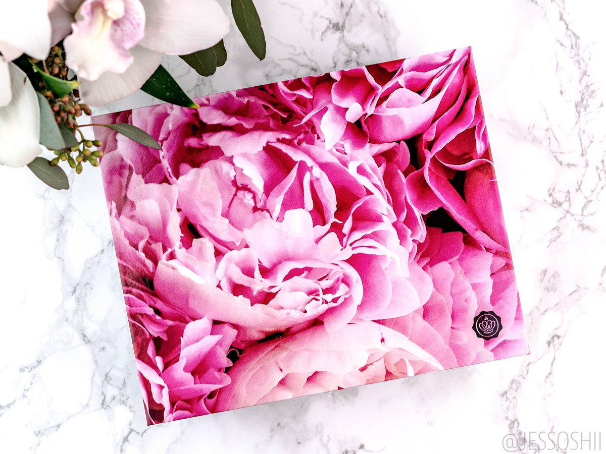 Jessoshii's tweet photo. February's #Glossybox is gorgeous (& so are the goodies inside!) 🌸👀 >> https://t.co/ug4geHhERC #AdoreGlossy #glossyboxus #bbloggers https://t.co/ygL0rZSe5y