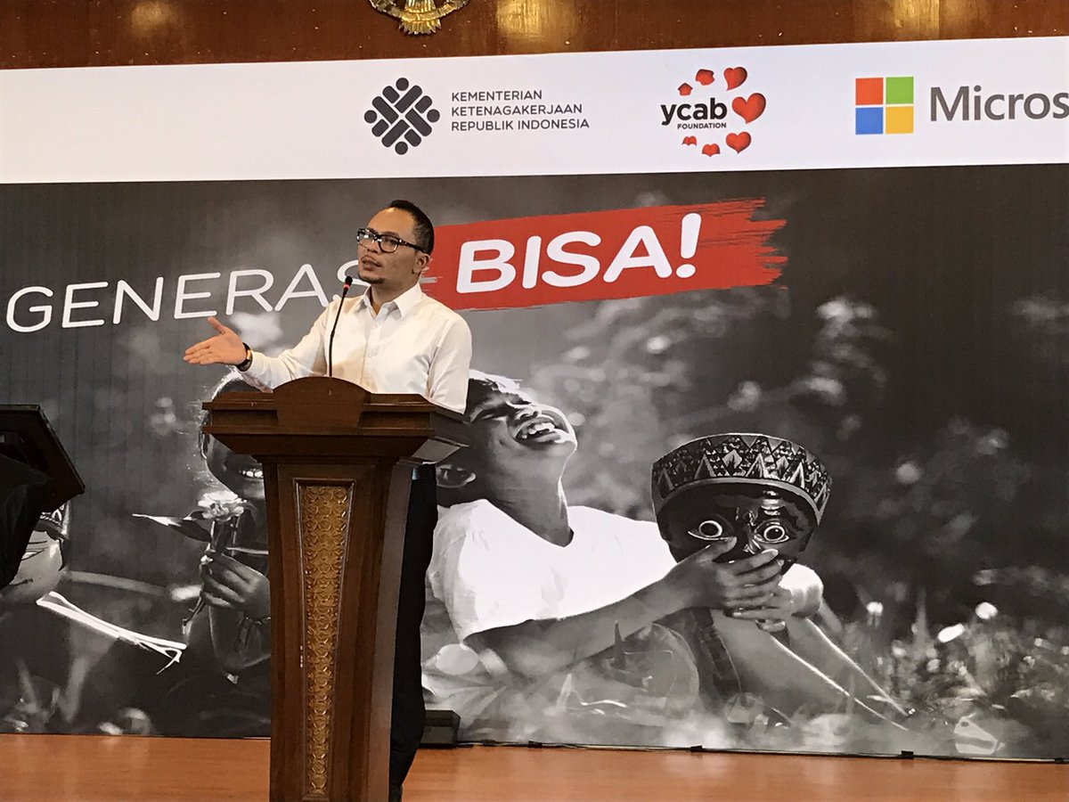 Launch of career dev &amp; job portal for SMA equivalent grads GenerasiBisa. Thanks to <a href="/hanifdhakiri/">MHD</a> <a href="/andre_diantoro/">andreas diantoro</a> <a href="/ycabfoundation/">YCAB Foundation</a> <a href="/Microsoft/">Microsoft</a>