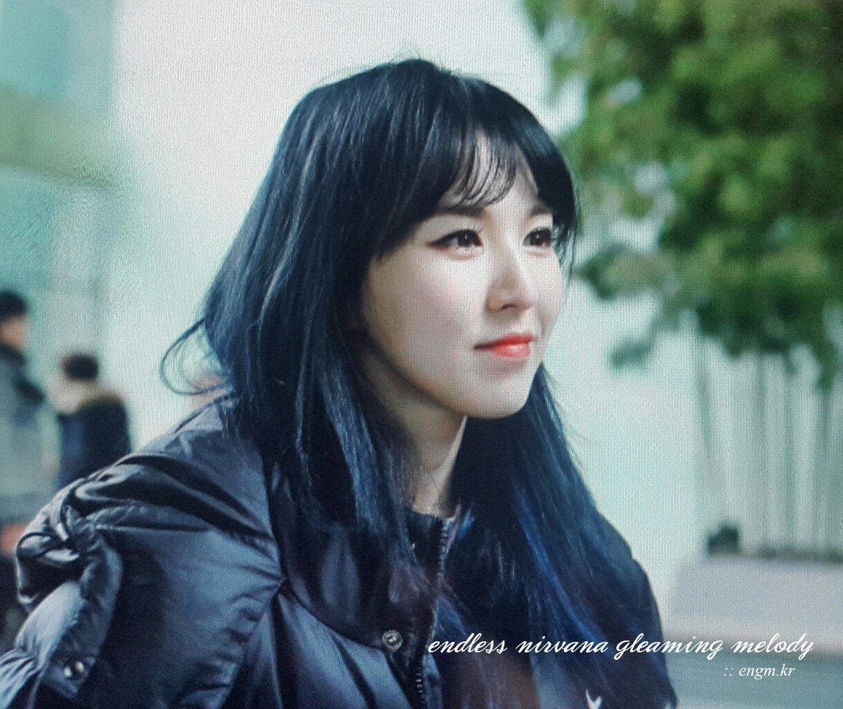 engm_kr's tweet photo. 170208 #웬디 오늘 라디오도 🙌 https://t.co/eoHQXgqIwA