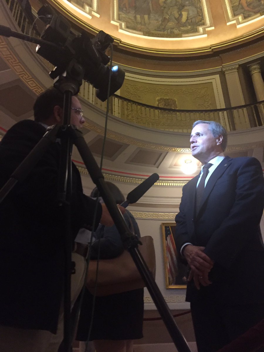 steelyjdaniel's tweet photo. Media interviews after the Governor's State of the State Address. #alpolitics https://t.co/2rfQ7Ehu0I
