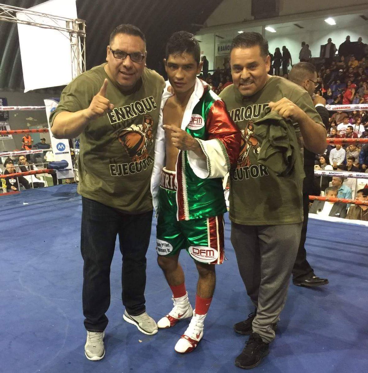 Como ven al boxeador sexy de texcoco  ... Esta rico no creen?