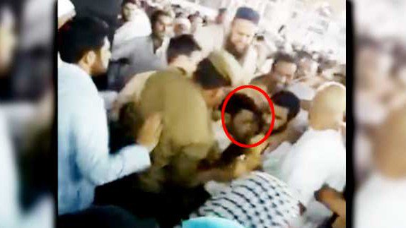 Berusaha Bakar Diri Di Depan Ka’bah Pria 40 Tahun Ditangkap Kepolisian Arab Saudi berhaji.com/berita-terkini…