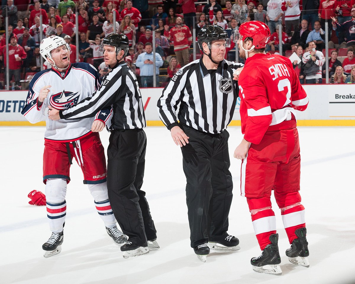 DetroitRedWings's tweet photo. Trending: Non-call in OT leads to loss to Columbus: https://t.co/3yyThq0XUY

#CBJvsDET https://t.co/9vESuKKN5K