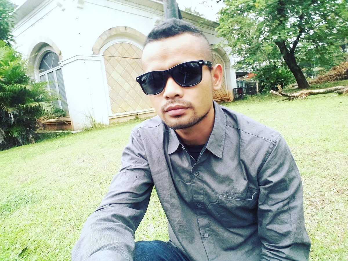 Sendiri itu sulit...