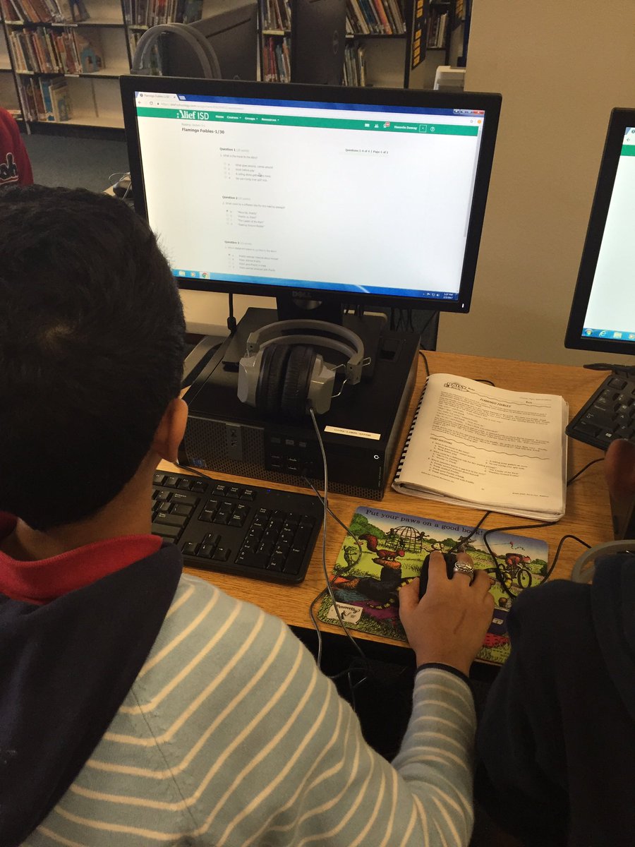 MrsJWong's tweet photo. Our intermediate students are using @Schoology to submit homework assignment for class #CHNtech @alieftech @AliefTchg_Lrng #areabtech https://t.co/y5XLhfOiEA