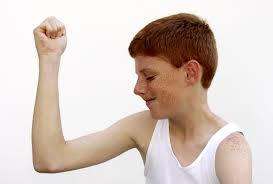 мускулы у детей. массаж детям. мышечная дистрофия миопатия дюшенна. гипертонус мышц новорожденного. повышенный тонус у ребенка.