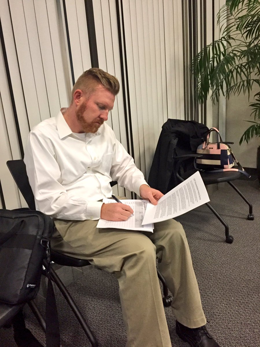 LBCERT's tweet photo. #LBCERT learning how to use ICS forms in case of an emergency at our monthly general membership meeting! https://t.co/eZvSz8GJsh