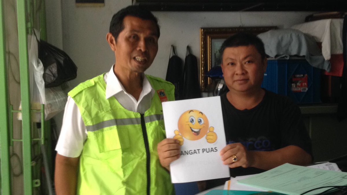 PTSP_KecTambora's tweet image. Survey kepuasaan warga Kecamatan Tambora setelah melakukan pengukuran rumah #MelayaniJakarta #SolusiWargaJakarta #NoPungli #NoCalo