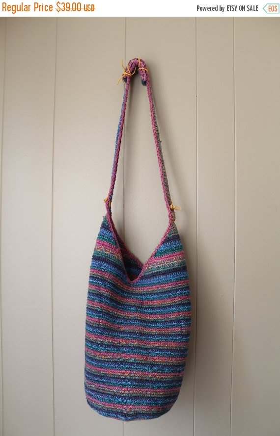 Liinaloom's tweet photo. 50% OFF 70s Vintage Handwoven Carpet Bag Jewel Tones Extra Large Size … https://t.co/IOwbPTgQe1 #Etsy #ShoulderPurse https://t.co/kHrtLPIULX