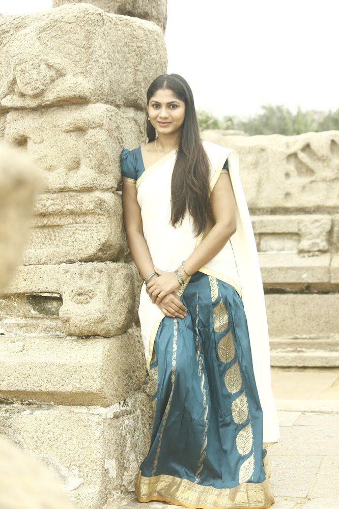 tollywood24's tweet photo. Actress Shruti Reddy New photo shoot gallery https://t.co/hcPBUFvivE https://t.co/7II8Pvl0xo