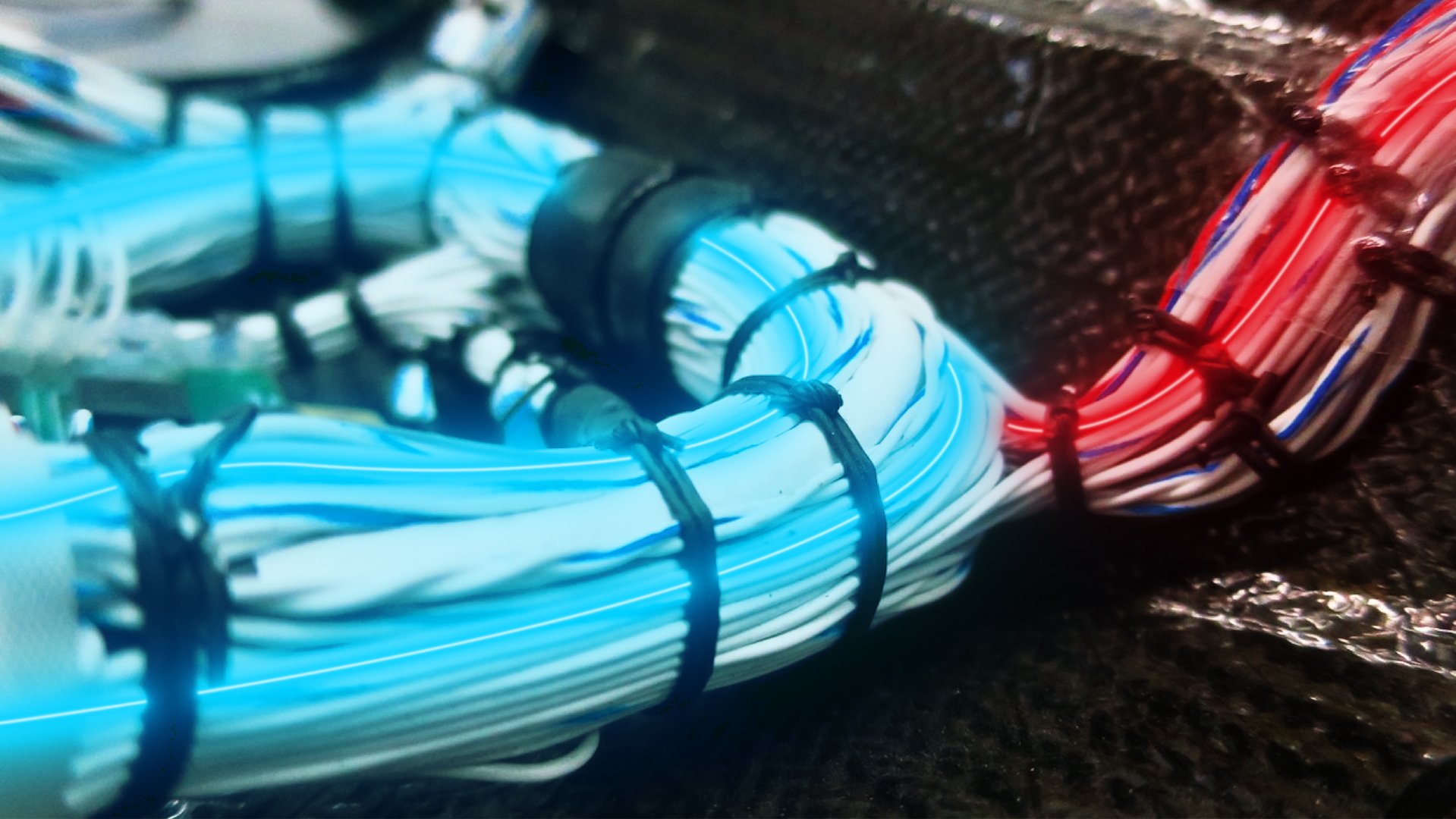 McLaren on Twitter: "Want to win a #McLarenGoldenTicket? Here's your next chance. How many individual wires are in the wiring harnesses of one of our #F1 ...