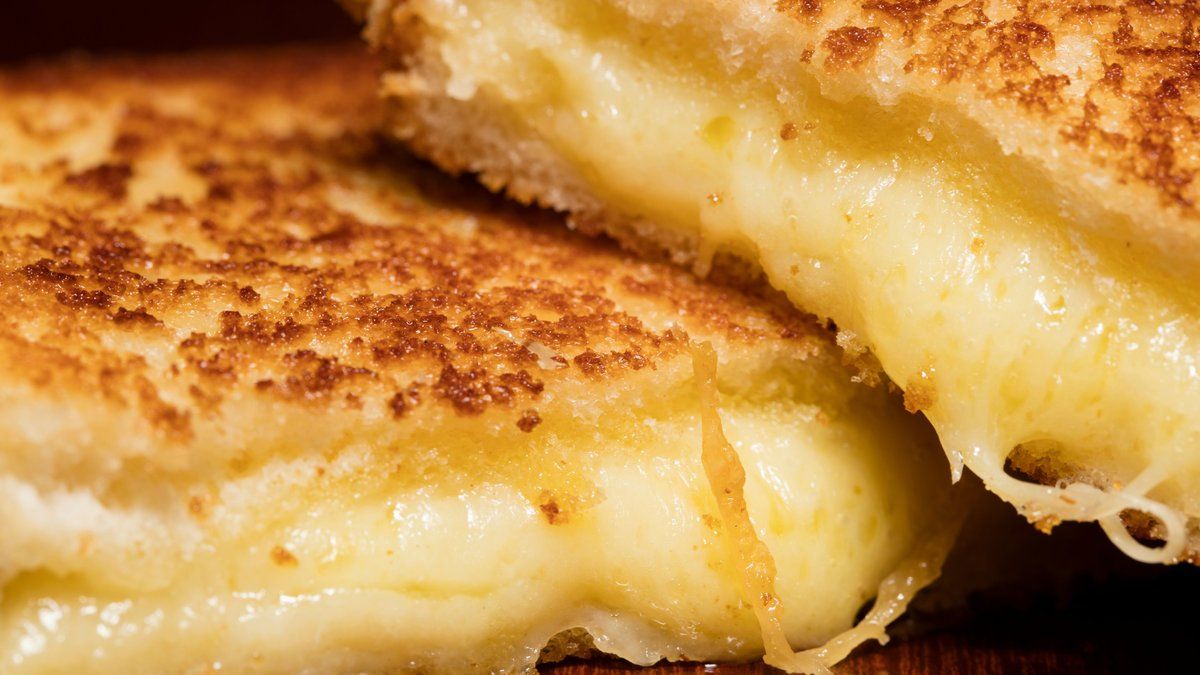 StylistMagazine's tweet photo. A cheese bar is opening in London and we cannot wait https://t.co/IutzCXUQHs https://t.co/3Ae1tiOXJK