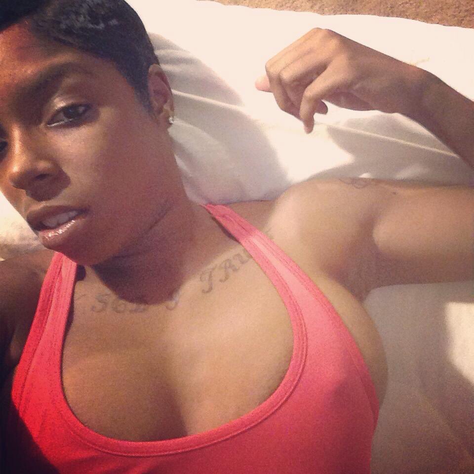_lolarose_'s tweet photo. another year with no valentines 👌🏾 https://t.co/XyiEFon9Ot