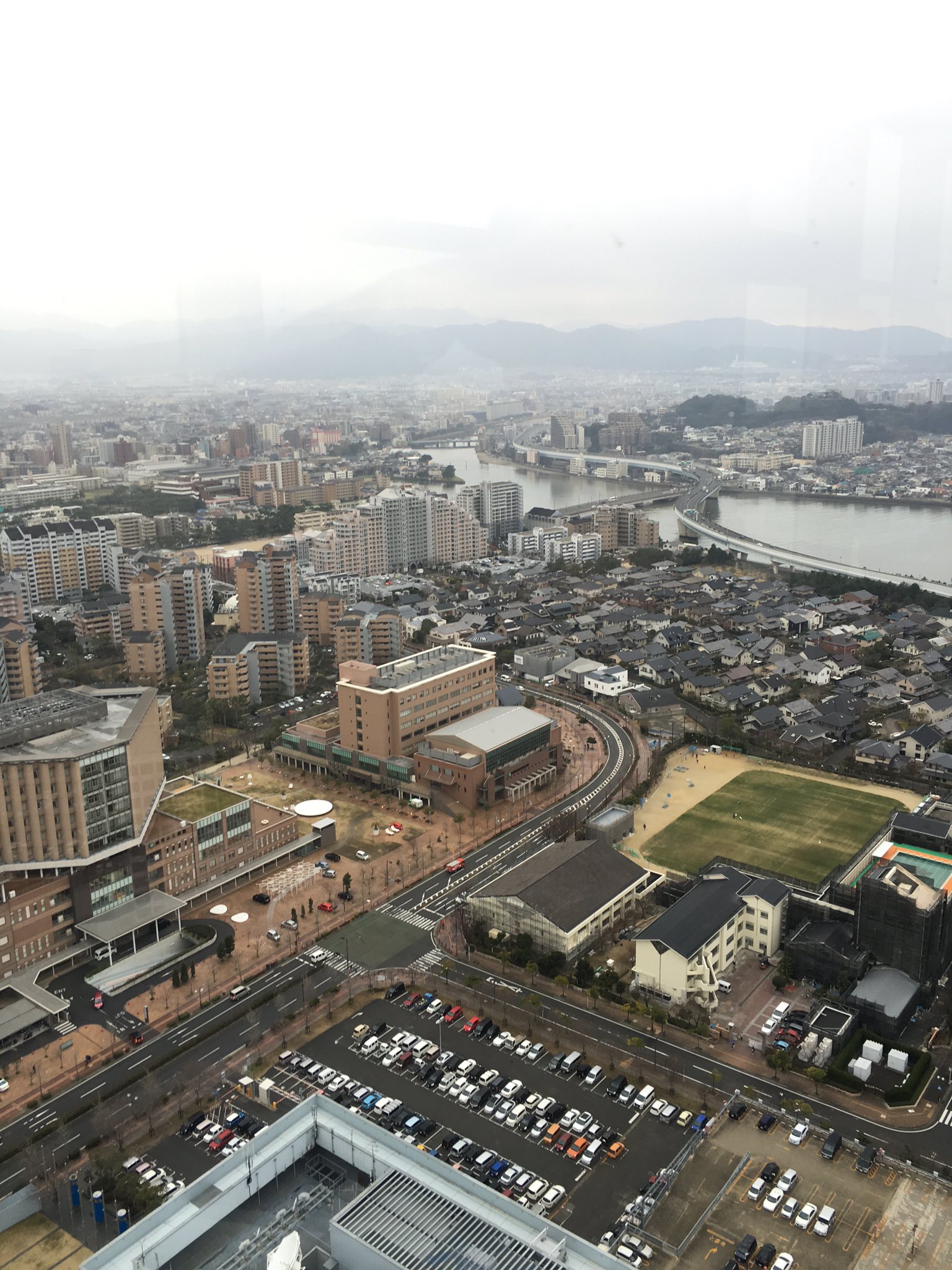 星野慎太郎 国際医療福祉大学 福岡看護学部に来ました 今日は医学部特別委員会で福岡山王病院 福岡国際医療福祉 学院 総合ケアセンターももち そしてこの福岡看護学部を視察です T Co Rr4bjvduxe Twitter
