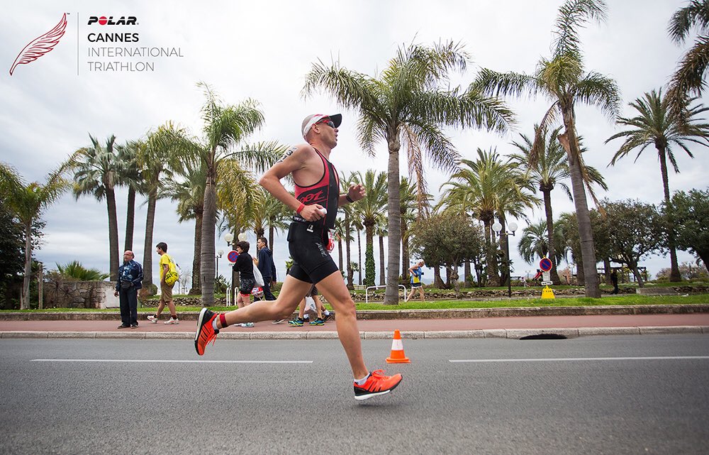 CannesTriathlon's tweet photo. Il y a 3 choses qui ne reviennent jamais dans 1 vie. Le temps, les mots et les opportunités.Ne perds pas la tienne et participe au #CIT2017 https://t.co/Jei2uLp2OP