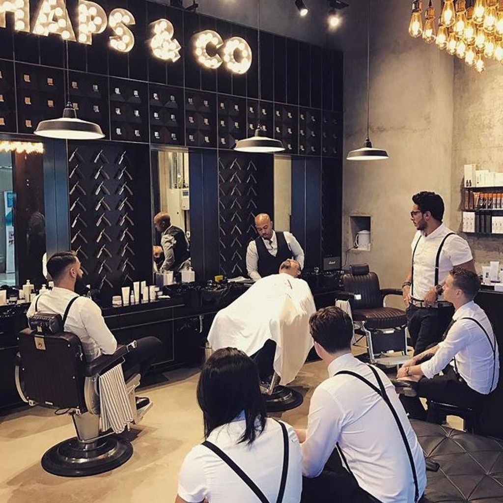 BritishBarbers's tweet photo. #Repost @chapsandcobarbershop with @repostapp
・・・
Massive thanks to @hairbychrisfoster @fo… https://t.co/3OvAKvEAyC https://t.co/ZI2AR6Q3wQ