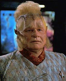 Happy birthday Ethan Phillips. Neelix in Star Trek Voyager.
Hij houdt erg van koken:  