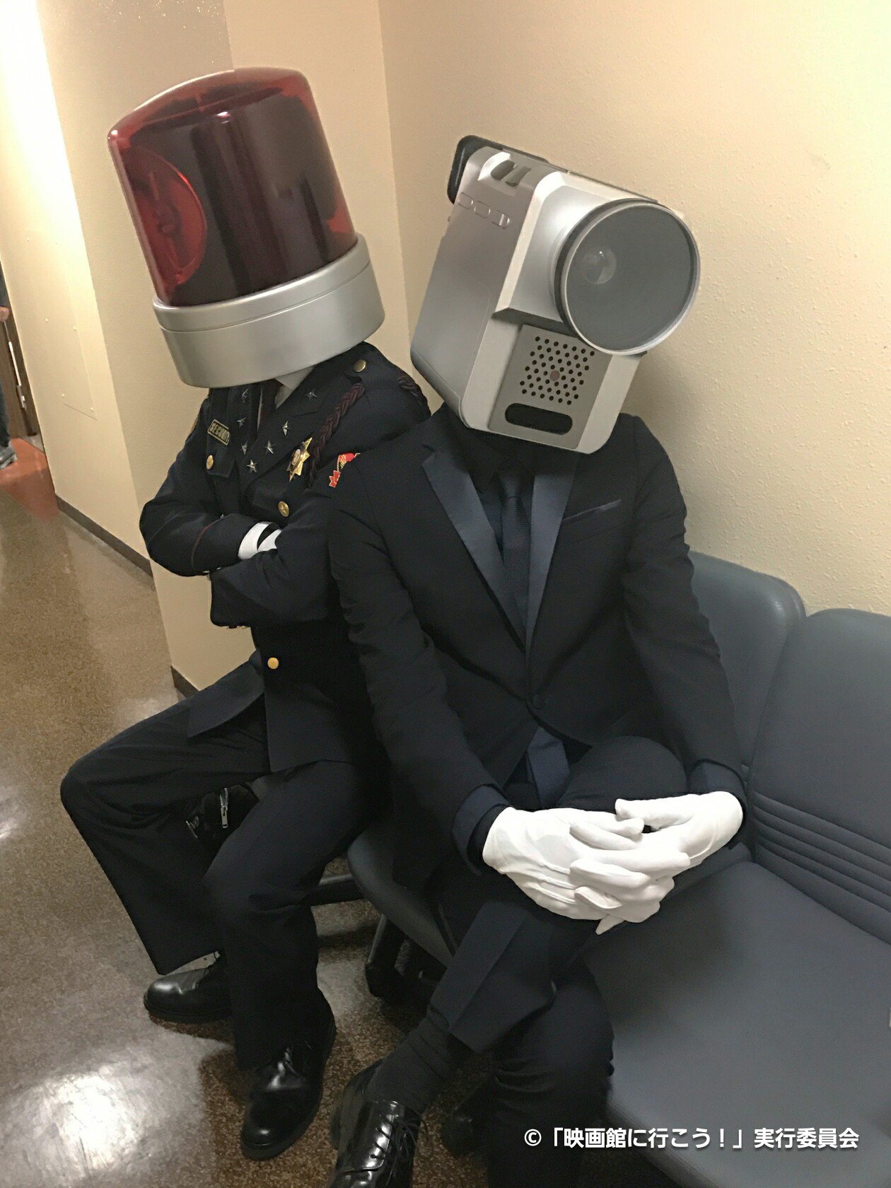 映画泥棒 カメラ男 マスク ハロウィン コスプレ - スーツ 映画泥棒 カメラ男 マスク ハロウィン コスプレ - スーツ