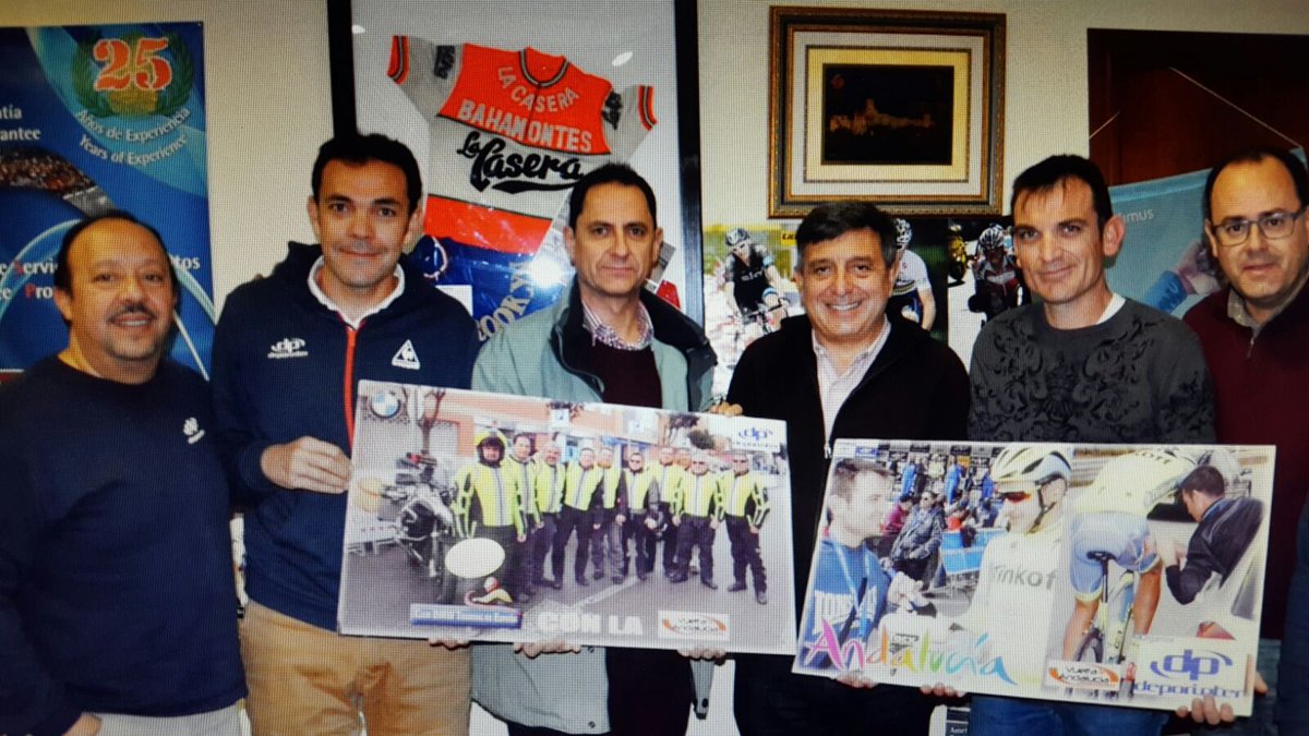 Con la familia de <a href="/Deporinter/">DEPORINTER</a> .....Ya huele a <a href="/VCANDALUCIA/">Vuelta a Andalucía</a>  2017 suerte a todos!!