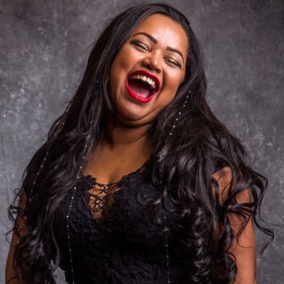 Seep_oitnb's tweet photo. EU N ERA #TEAMNGM AGORA EU JÁ TENHO A MINHA TOP1.#TEAMELIS
MOSTRAR P EMILLY E P ROBERTA Q QUEM MANDA ALI SOMOS NÓS! https://t.co/3Bi0oLVegy