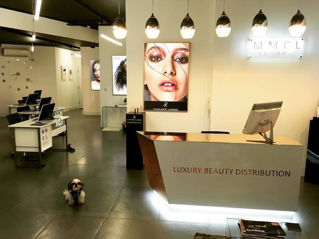 MMCL_LDN's tweet image. ...about to kick start Wednesday at @mmcl_ldn HQ.
#distributionexperts #luxury #experts #m… ift.tt/2k1HDxu