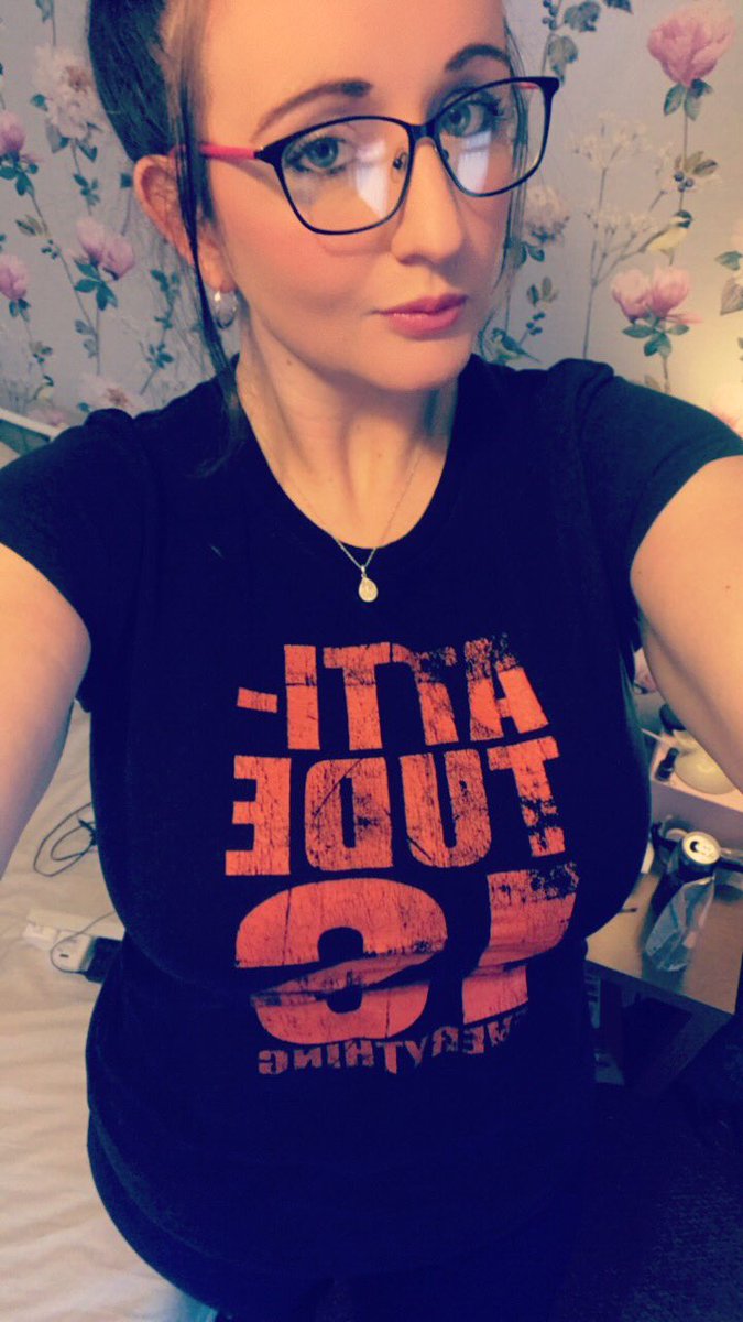 Vicky_legs_Cuss's tweet photo. Attitude is everything #positiveenergy #goodmood #attitude #nothingisgoingtostopme #happy #getoverit https://t.co/QvB2ukadzz