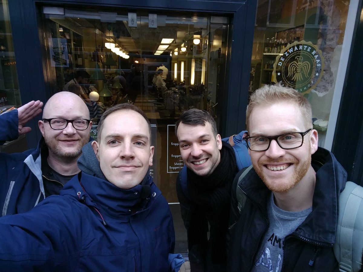 MarkV's tweet photo. @MarkV hop allemaal weer 28. #markdag https://t.co/0453EoxiTZ