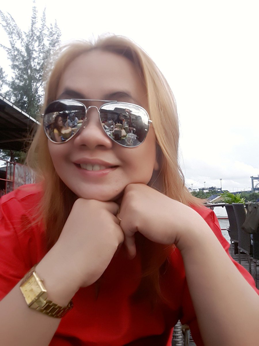 lisafadly tweet picture