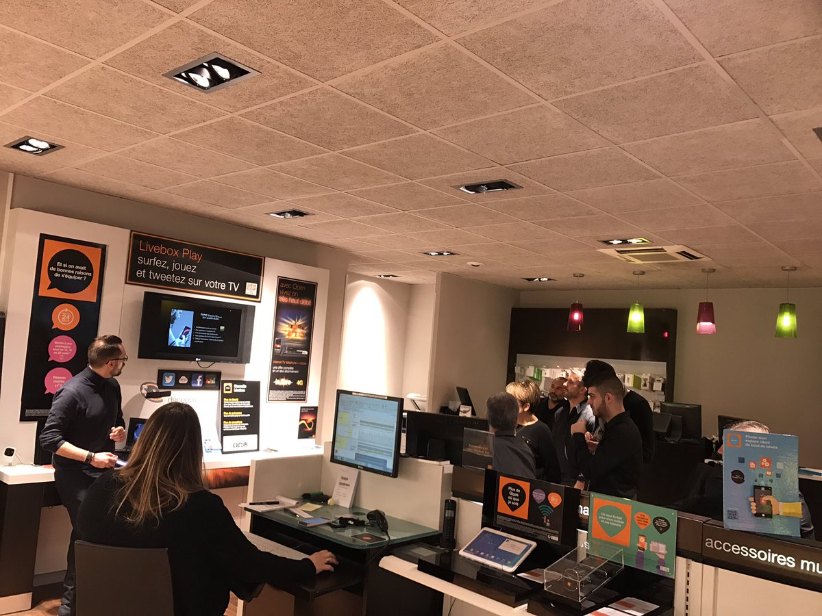 jenni_achilli's tweet photo. Apres le BB !! 🙂Place à HTC ! @stephcesaroni @CaroLineMnrt @pairone1 @laeti_magenta https://t.co/L8ezm3tcIT