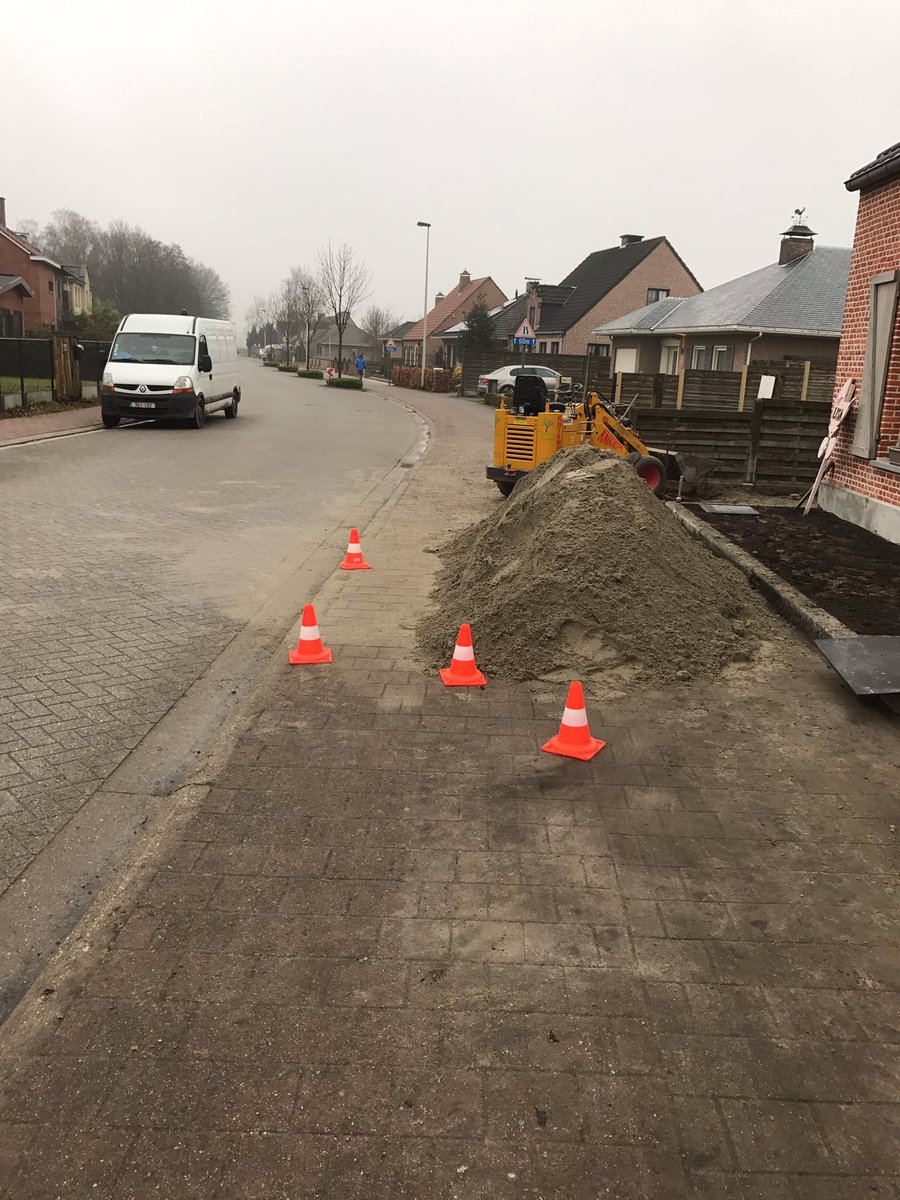 ThijsCools's tweet photo. Grote misdaad volgens politie....maar mocht ik vergunning hebben doe maar op....??? https://t.co/sOqTLtTBVs
