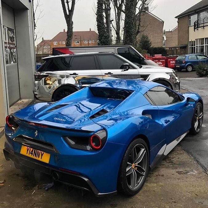 ExoticCarsPage's tweet image. Blue Ferrari 😍😍
#blueferrari 
Credit Instagram yiannimize
